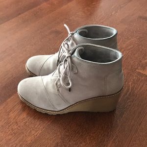 Gently Used Toms 7.5